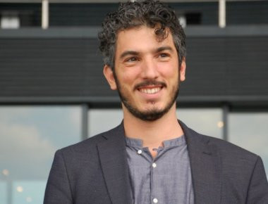 Αυτός είναι ο Ιταλός δημοσιογράφος Ντελ Γκράντε που κρατείται από τον Ερντογάν